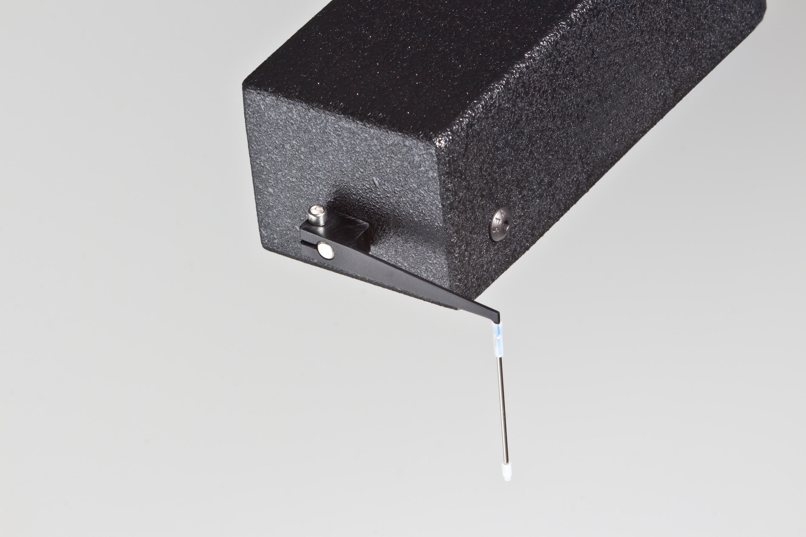 What Hurts the Most? Mechanical Stimulation Made Easy with the 300C-I