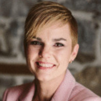 Lee-Anne Bourke, ;BSc, MLIS