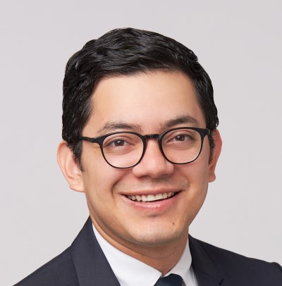 Víctor Andrés Arrieta, ;MD, PhD